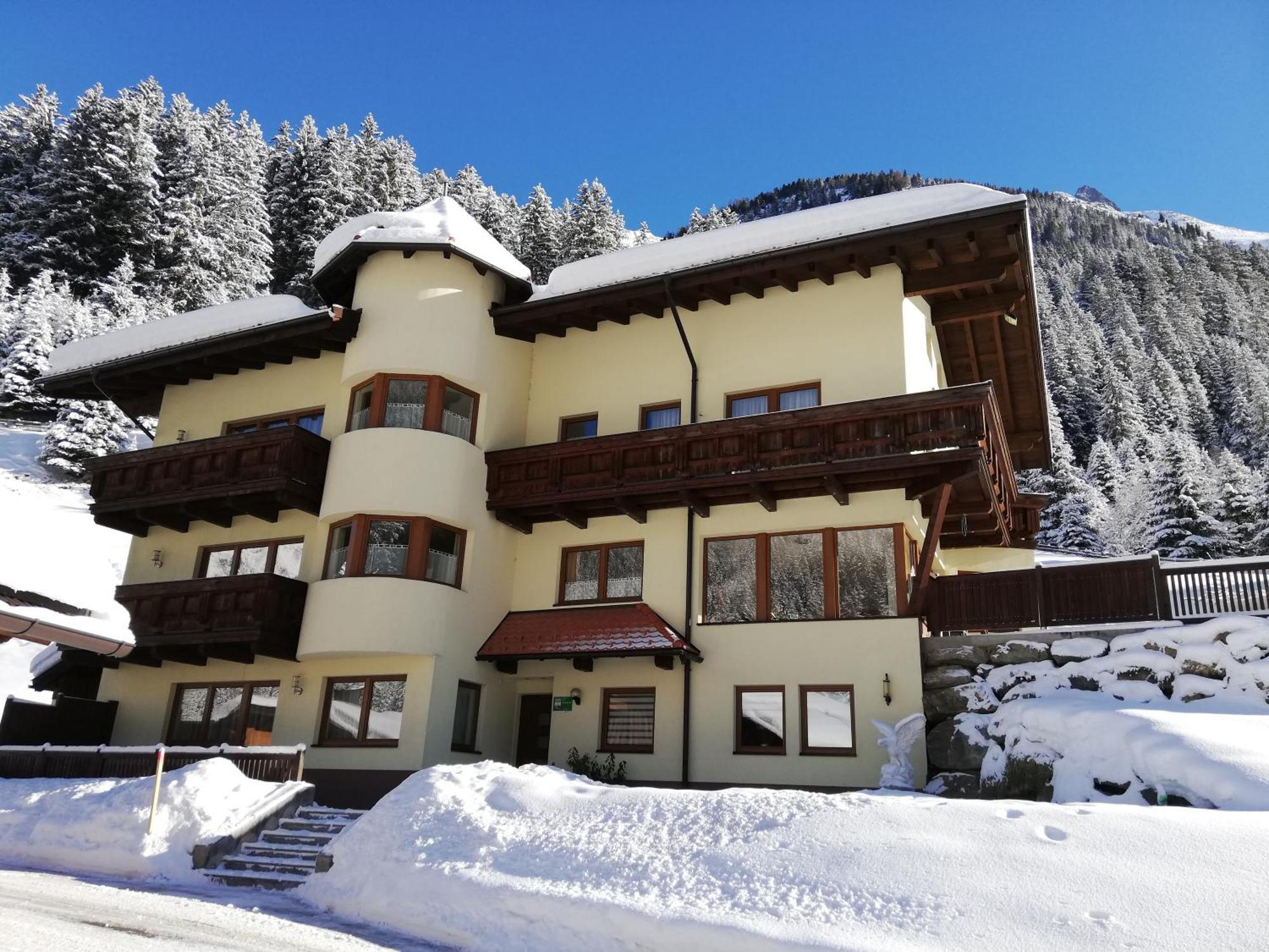 Adlerhof Apartment Sankt Leonhard im Pitztal Exterior photo